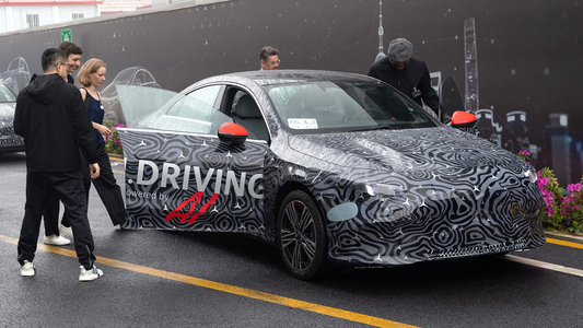 Initial Ride Assessment: Mercedes-Benz’s Drive Assist Pro Offers Almost Autonomous Functionality